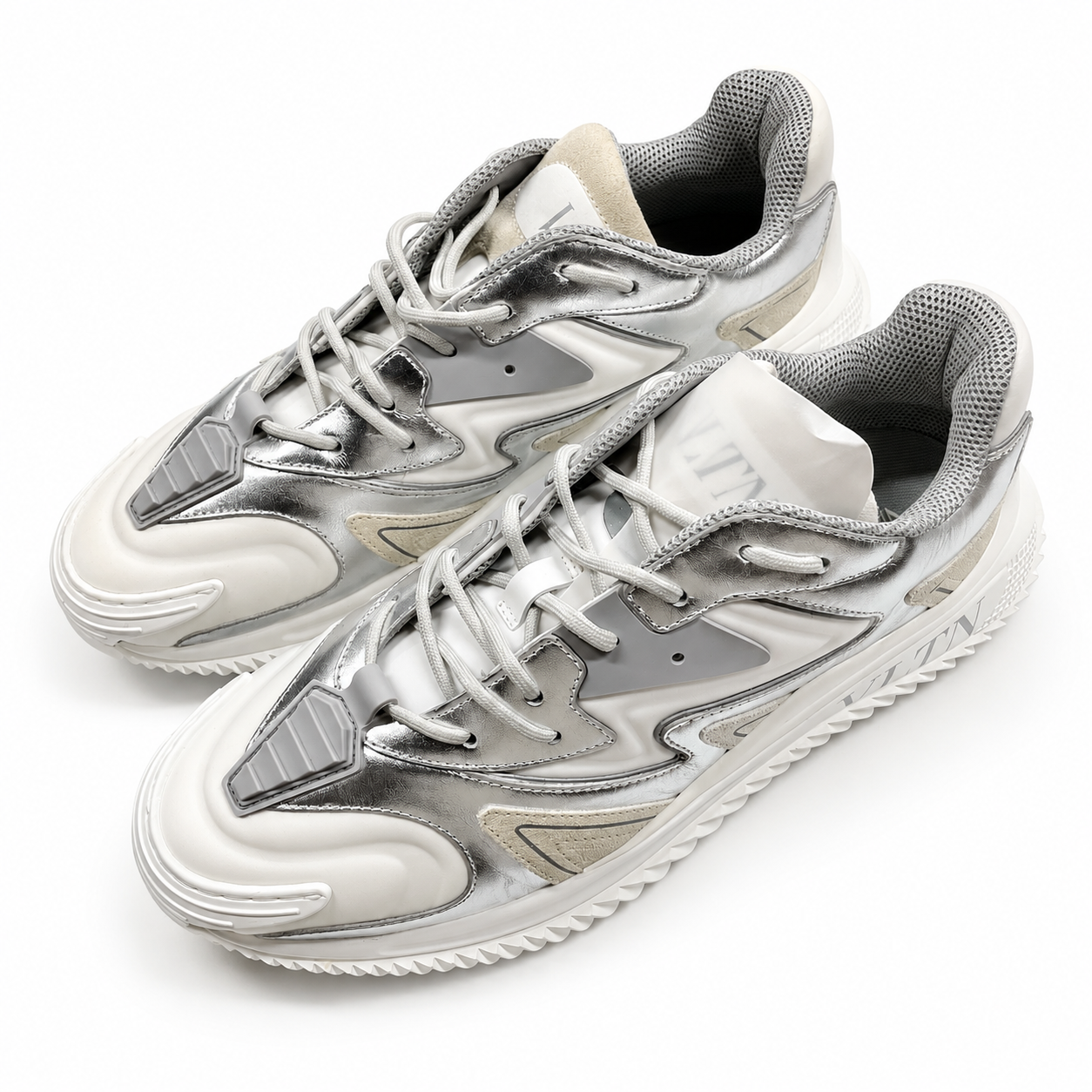 Wade Runner Metallic Low Top Sneaker