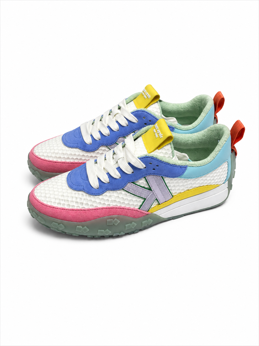 K As In Kate Runner True White 6   B