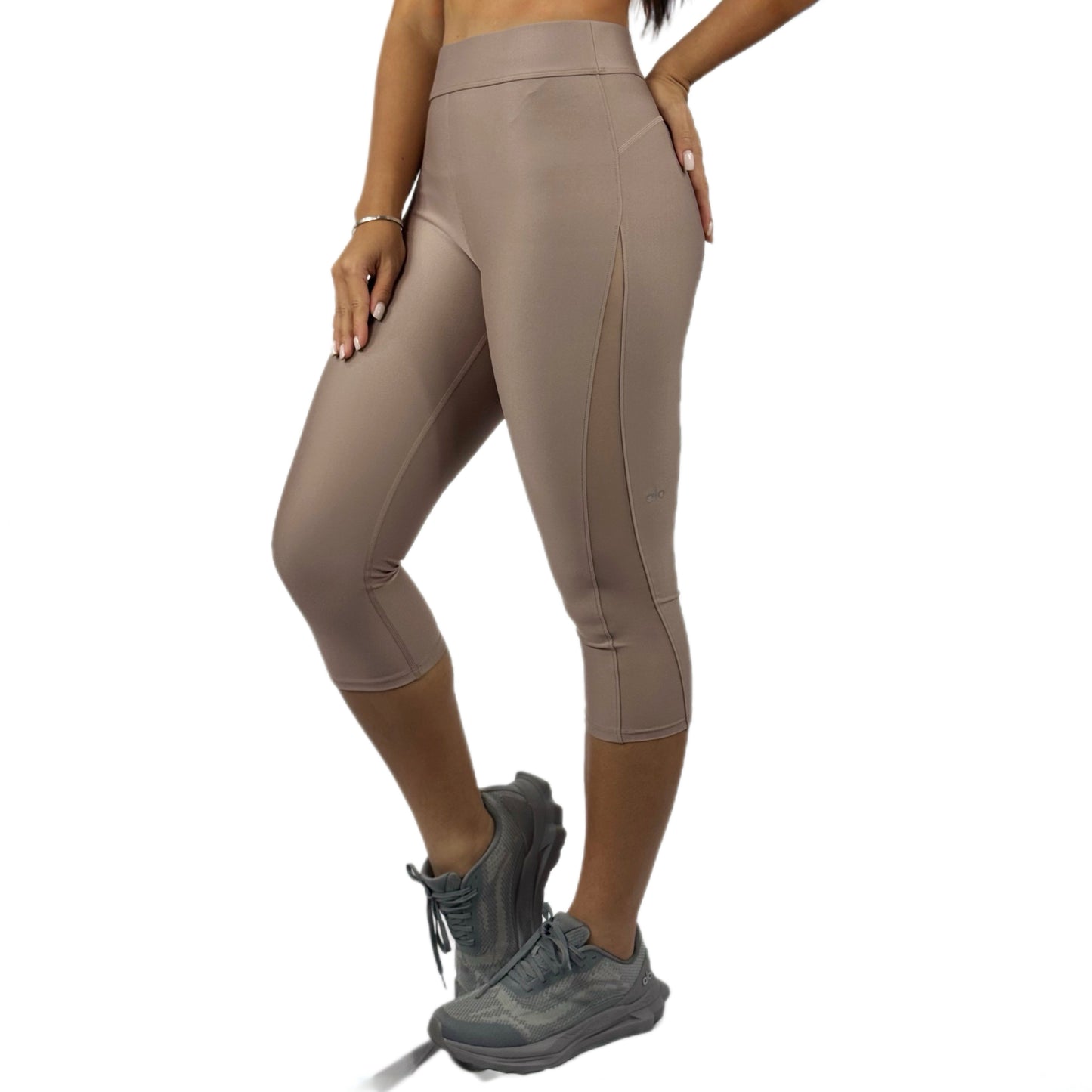 Airlift Mesh High-Waist Just Right Capri