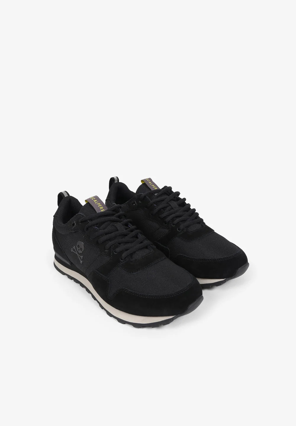 Scnos Canadian Sneakers
